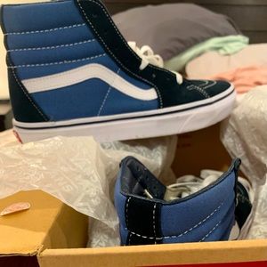 Vans. Sk8 Hi.  Blue. 2-tone w/White. A VANS Bestseller. Size 7 Men =8.5 Women